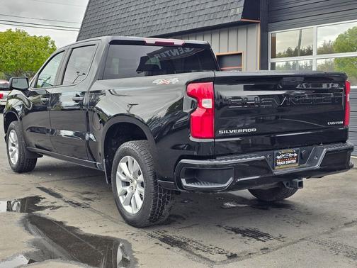 Black 2020 Chevrolet Silverado 1500 Custom