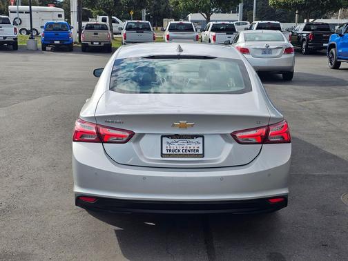 2020 Chevrolet Malibu FWD LT