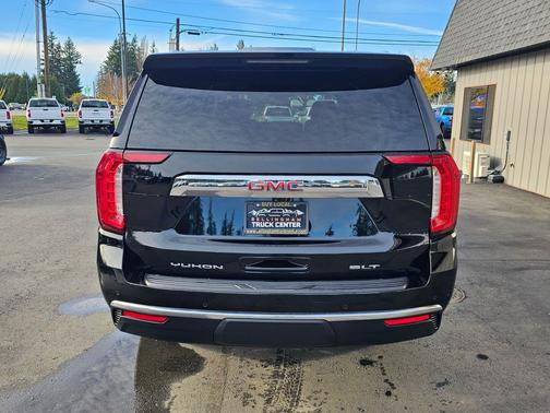 2024 GMC Yukon XL SLT