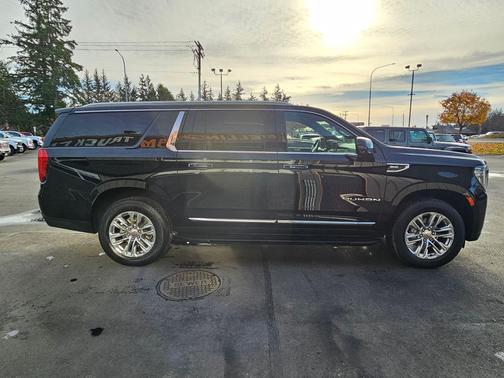 2024 GMC Yukon XL SLT