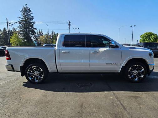 Bright White Clear Coat 2022 RAM 1500 Longhorn