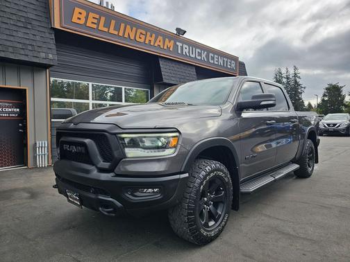Granite Crystal Metallic Clear Coat/Diamond Black Crystal Pearl 2021 RAM 1500 Rebel