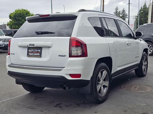 Bright White 2016 Jeep Compass Sport