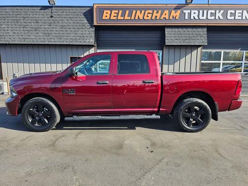 Delmonico Red Pearl Coat 2019 RAM 1500 Express