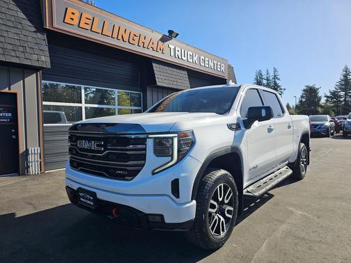Summit White 2023 GMC Sierra 1500 AT4