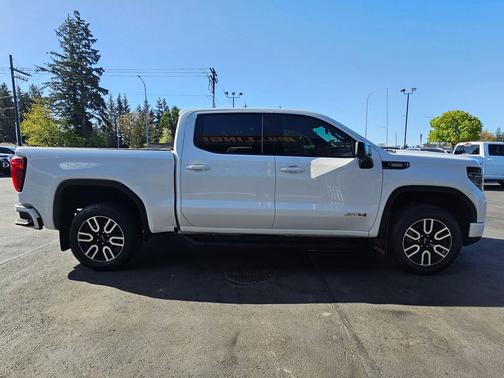 Summit White 2023 GMC Sierra 1500 AT4