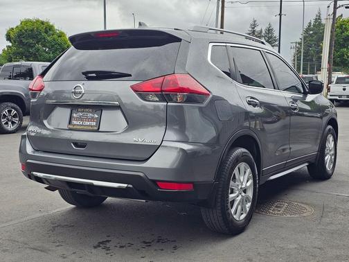 Gun Metallic 2019 Nissan Rogue SV