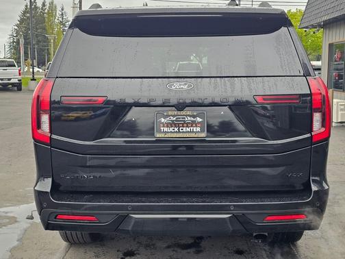 Agate Black 2025 Ford Expedition Max Platinum