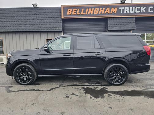 Agate Black 2025 Ford Expedition Max Platinum