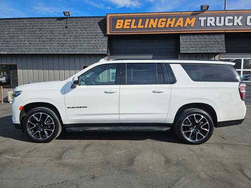 2024 Chevrolet Suburban RST