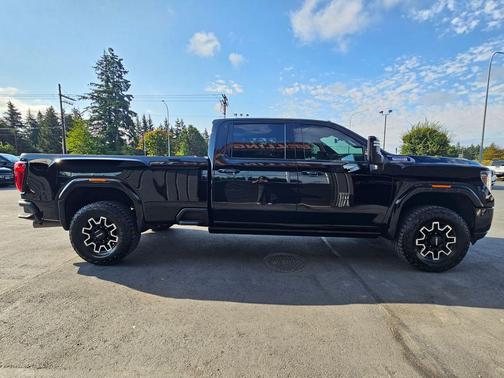 Onyx Black 2022 GMC Sierra 3500 AT4