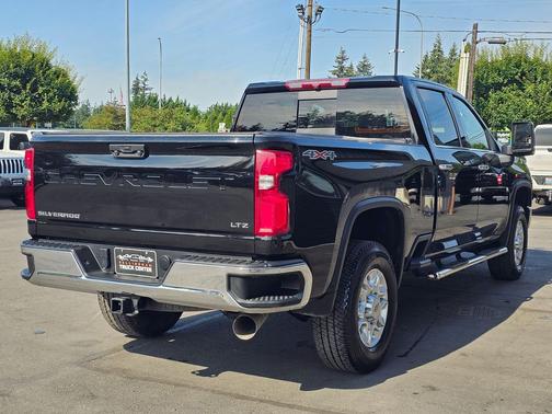 Black 2022 Chevrolet Silverado 2500 LTZ