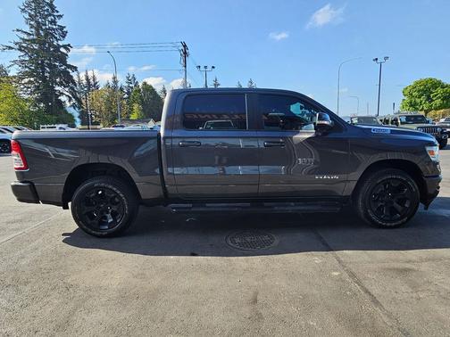 Granite Crystal Metallic Clear Coat 2022 RAM 1500 Big Horn/Lone Star