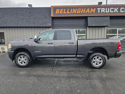 2024 RAM 2500 Laramie Crew Cab 4x4 6'4' Box