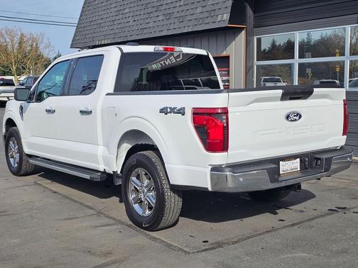 Oxford White 2025 Ford F-150 XLT