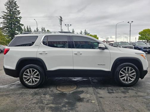 Summit White 2019 GMC Acadia SLE-2