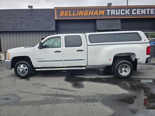 Summit White 2009 Chevrolet Silverado 3500 LT Crew Cab