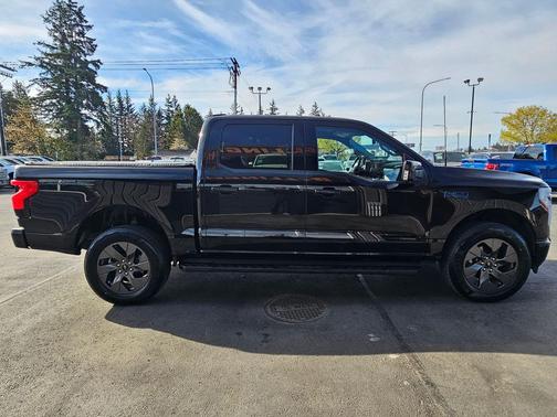 Agate Black Metallic 2024 Ford F-150 Lightning XLT