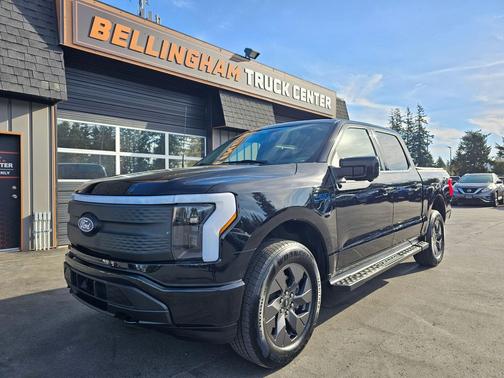 Agate Black Metallic 2024 Ford F-150 Lightning XLT