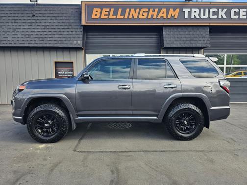 Magnetic Gray Metallic 2019 Toyota 4Runner Limited