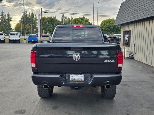 2018 RAM 1500 Sport