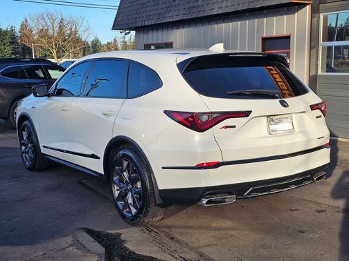 2022 Acura MDX A-Spec Package