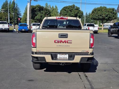 2022 GMC Canyon AT4