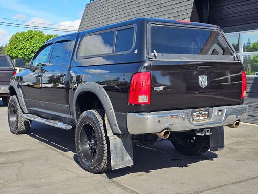 Brilliant Black Crystal PC/Light Greystone PC 2010 Dodge Ram 1500 Laramie