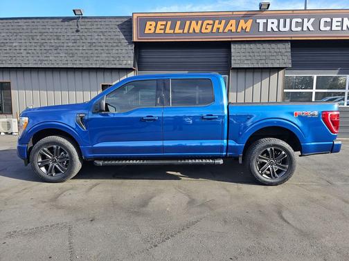 Atlas Blue Metallic 2022 Ford F-150 XLT
