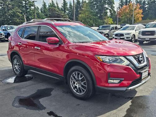 2017 Nissan Rogue SV