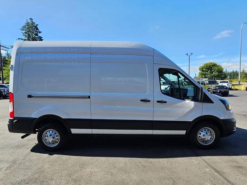 Oxford White 2025 Ford Transit-250 Base