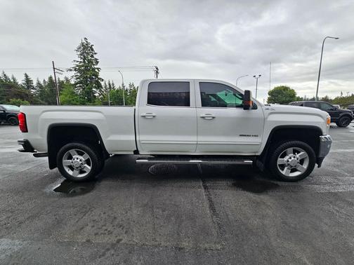 White 2018 GMC Sierra 3500 SLE