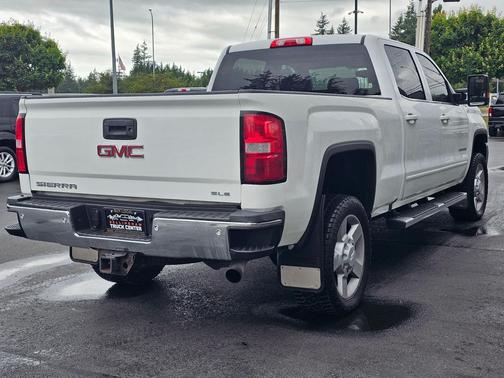 White 2018 GMC Sierra 3500 SLE