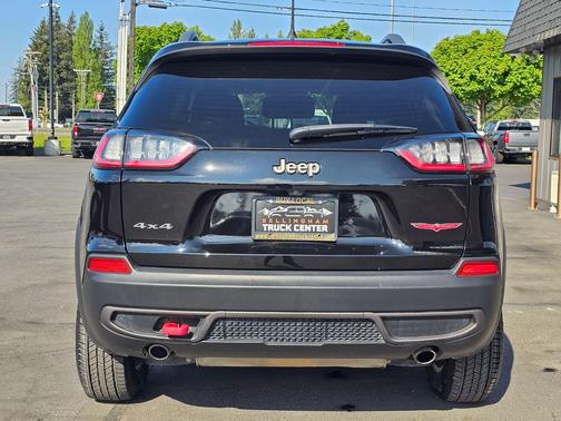 Diamond Black Crystal Pearl Coat 2020 Jeep Cherokee Trailhawk