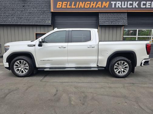 Summit White 2023 GMC Sierra 1500 Denali
