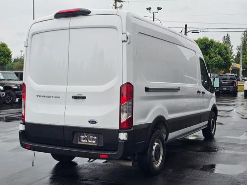 Oxford White 2025 Ford Transit-250 Base