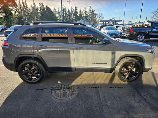 2023 Jeep Cherokee Altitude