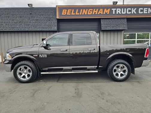 Luxury Brown Pearl Coat 2017 RAM 1500 Laramie