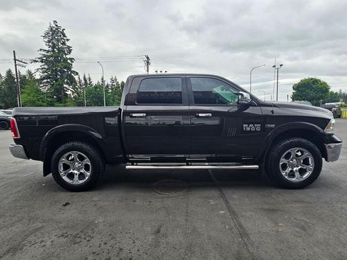 Luxury Brown Pearl Coat 2017 RAM 1500 Laramie