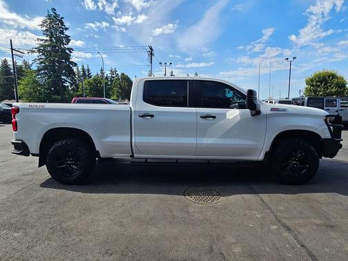 Summit White 2020 Chevrolet Silverado 1500 Custom Trail Boss
