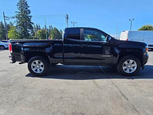 Onyx Black 2017 GMC Canyon SLE