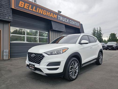 Dazzling White 2019 Hyundai TUCSON SE