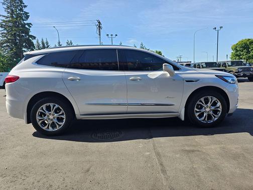 White Frost Tricoat 2020 Buick Enclave Avenir