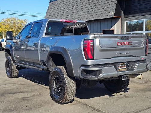 Sterling Metallic 2025 GMC Sierra 3500 AT4