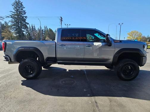 Sterling Metallic 2025 GMC Sierra 3500 AT4