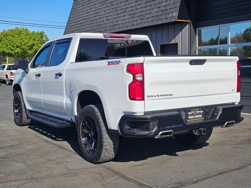 Summit White 2019 Chevrolet Silverado 1500 LT Trail Boss