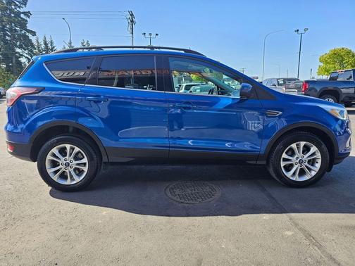 Lightning Blue 2017 Ford Escape SE