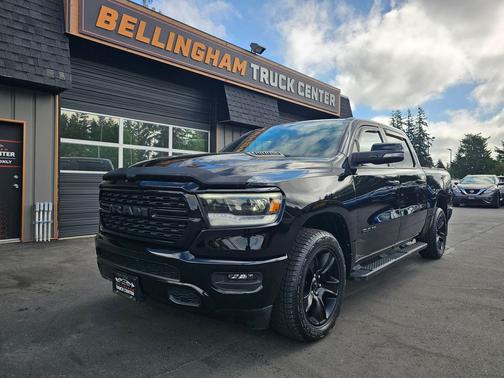 Diamond Black Crystal Pearlcoat 2022 RAM 1500 Sport