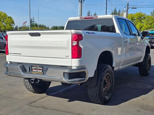 Summit White 2019 Chevrolet Silverado 1500 LT