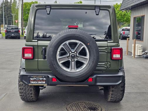 Sarge Green Clear Coat 2021 Jeep Wrangler Unlimited Sahara